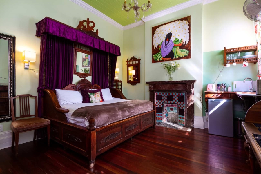 5 Bedroom Property for Sale in Gardens Western Cape